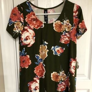 Agnes & Dora Everyday tee